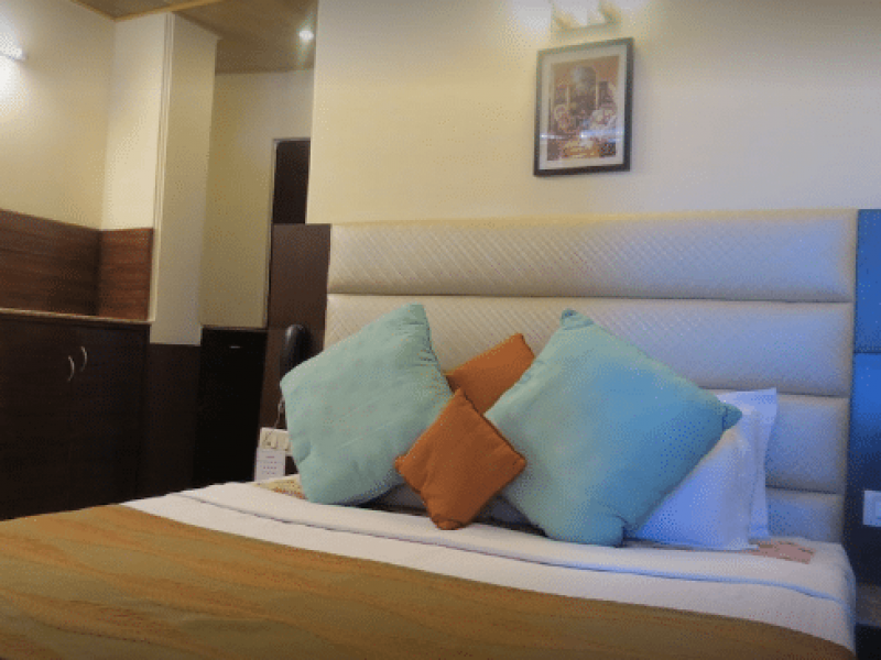 Hotel Kapil Super Deluxe Room