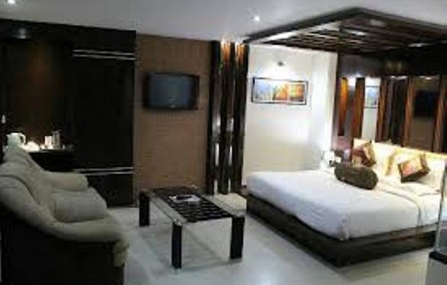 Hotel Surya Honeymoon suite