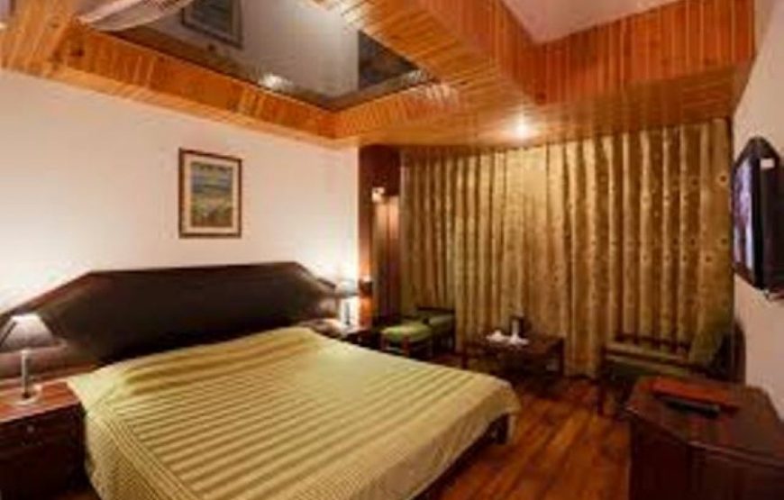 Hotel Surya Honeymoon suite