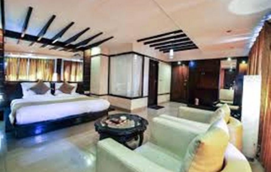 Hotel Surya Luxury Room