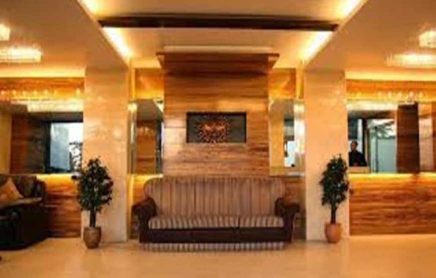 Hotel Surya Luxury Room