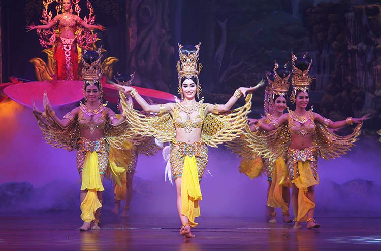 alcazar show in thailand
