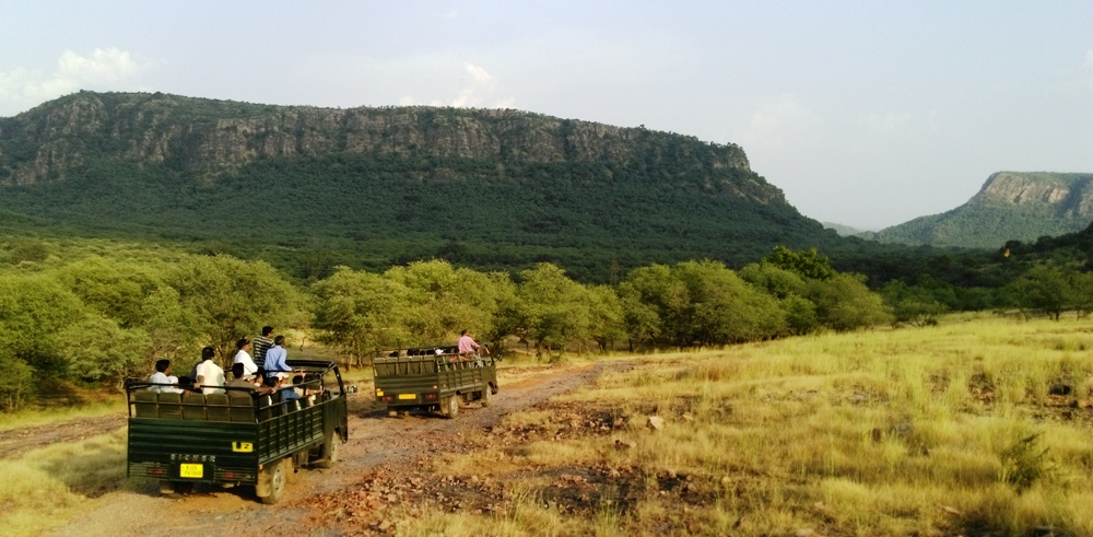 Day 01 : Overnight Journey from Delhi to Ranthambore