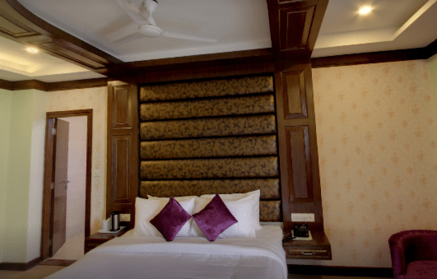 Rohtang Heights Luxury Room