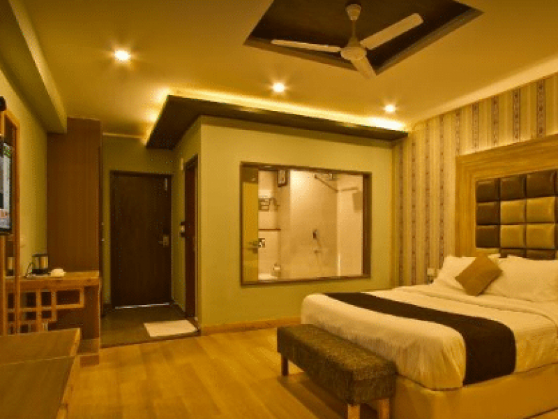 Rohtang Heights Super Deluxe Room 1