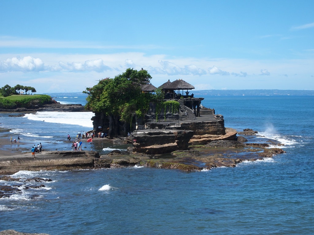 Day 06 : Visit Tanah Lot temple