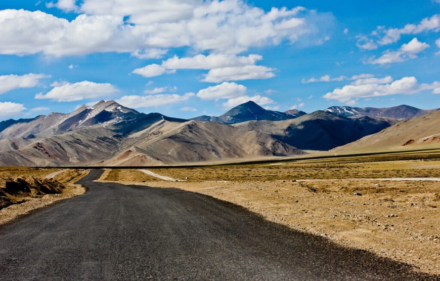 Cheapest Ladakh Tour Package for 6 Days
