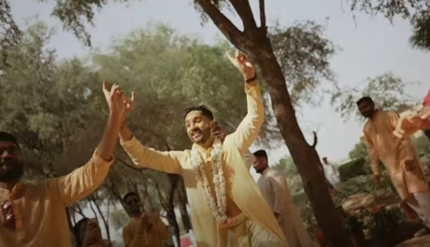 Enjoy Indian wedding Ritual
